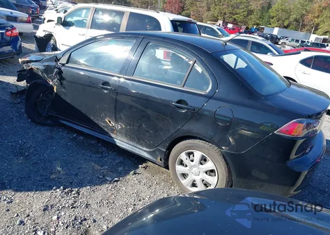 2015 Mitsubishi Lancer Es z USA, uszkodzony, nr VIN JA32U2FU5FU018237